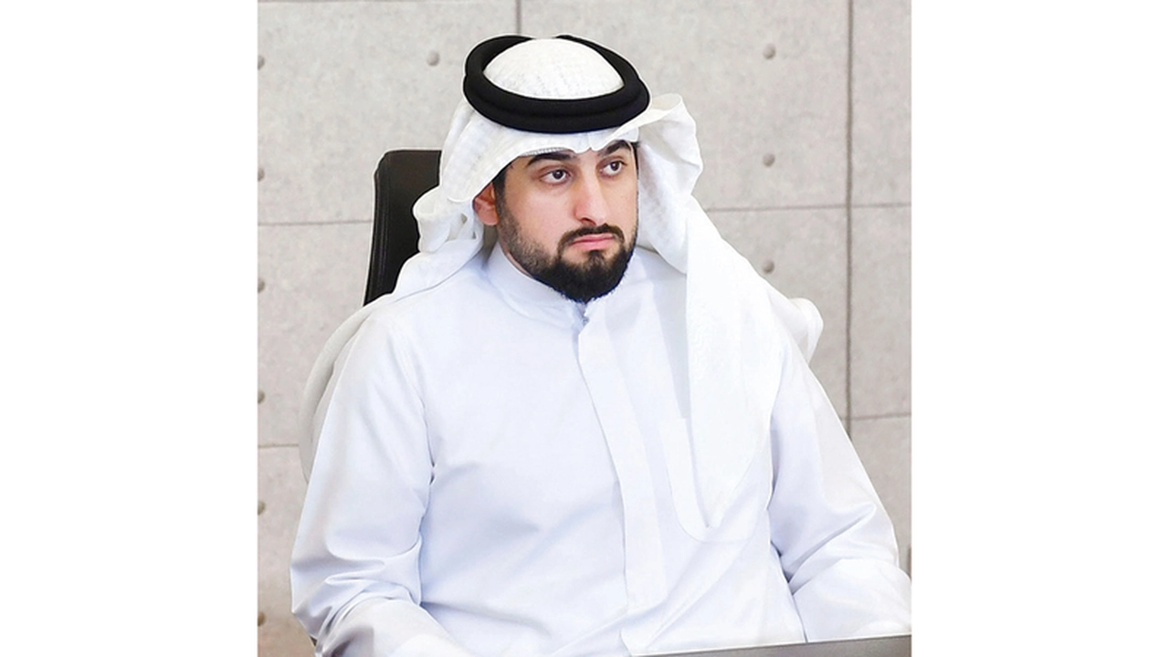 أحمد بن محمد يوجه تهنئته للقيادة والشعب بمناسبة عيد الأضحى